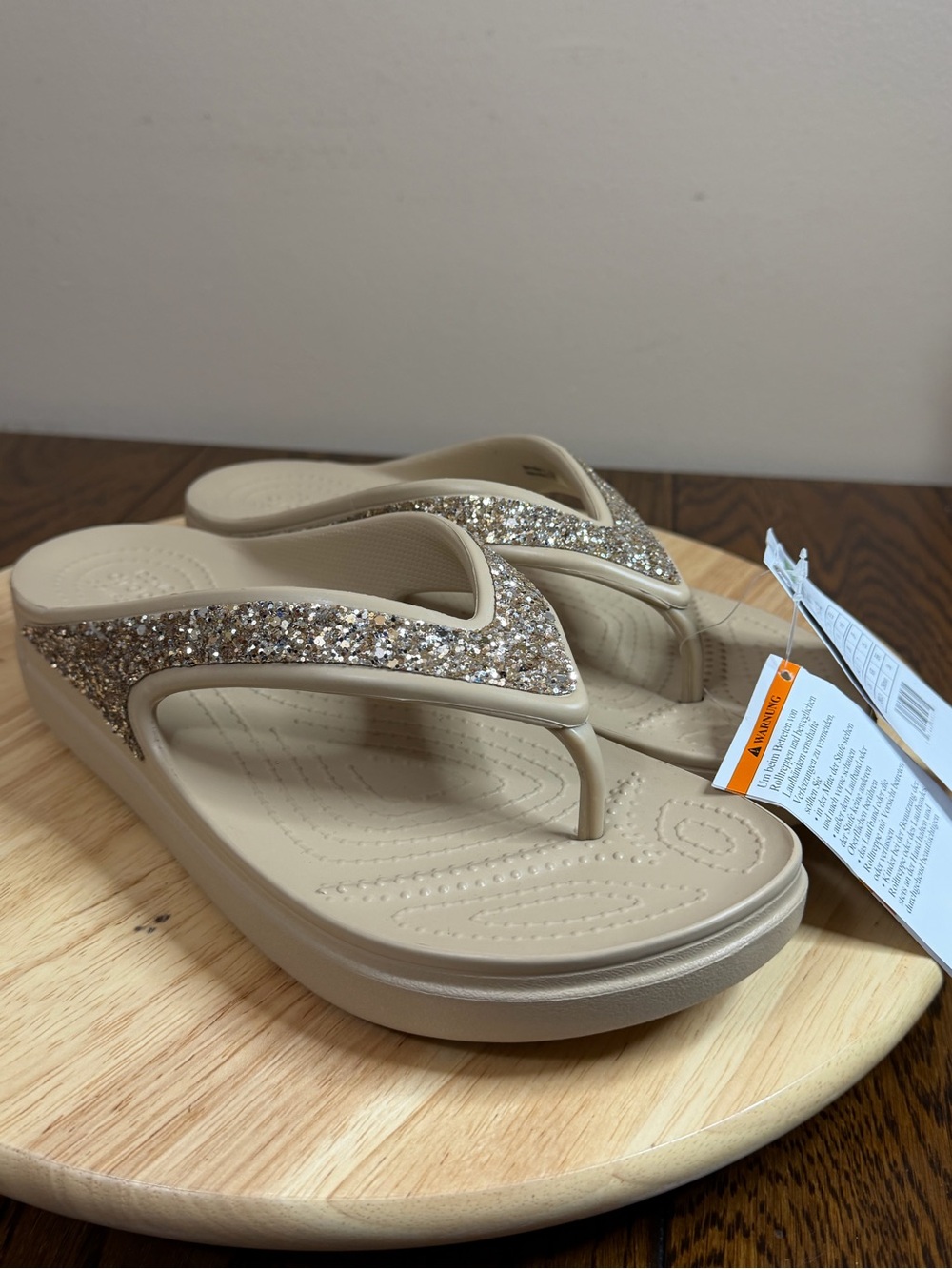 Crocs women’s sloane glitter sandals - Picture 2 of 10